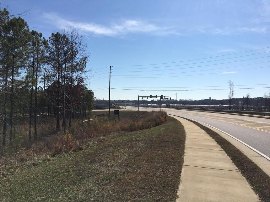 Woodstock outlet mall, commercial pad, commercial land, retail, hotel, development, cherokee county, city of woodstock, woodstock downtown, ridgewalk, woodstock city church